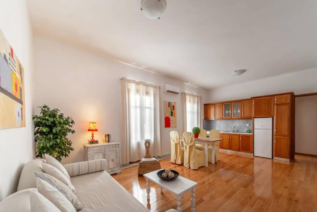 Seaview Stylish Flat In Andros - Walk To Beach Esterno foto